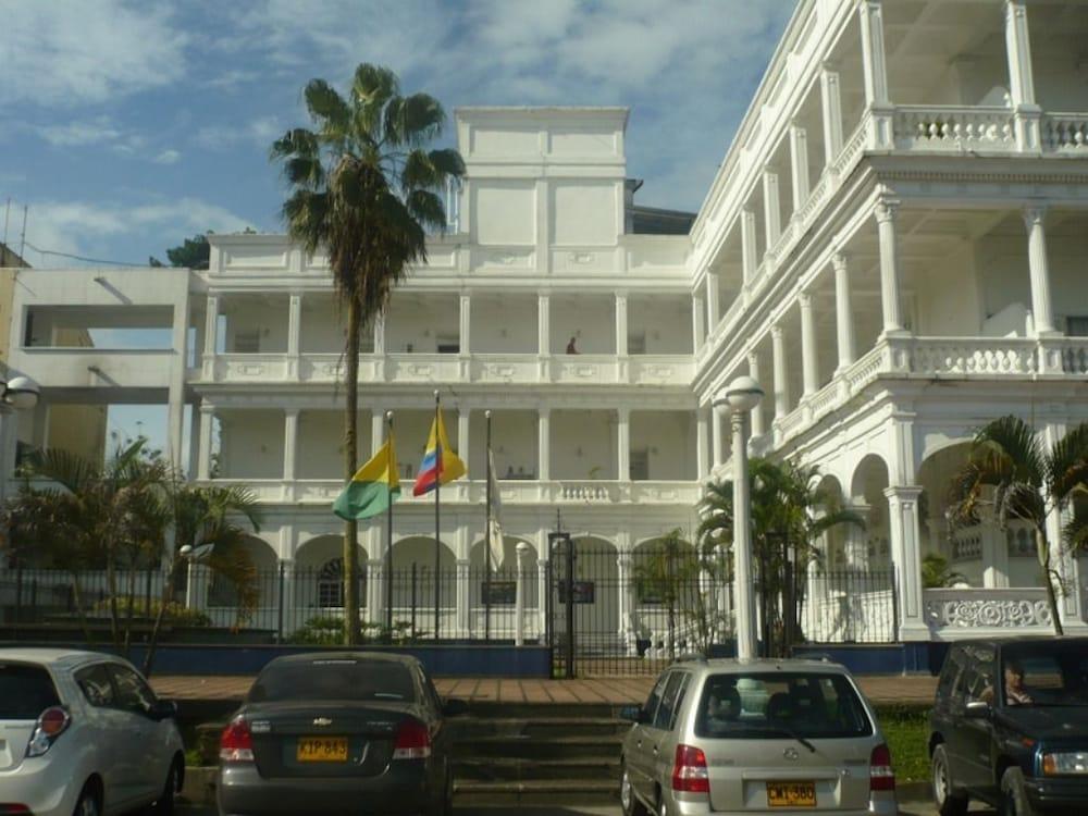 Hotel Tequendama Inn Estación Buenaventura Exterior foto